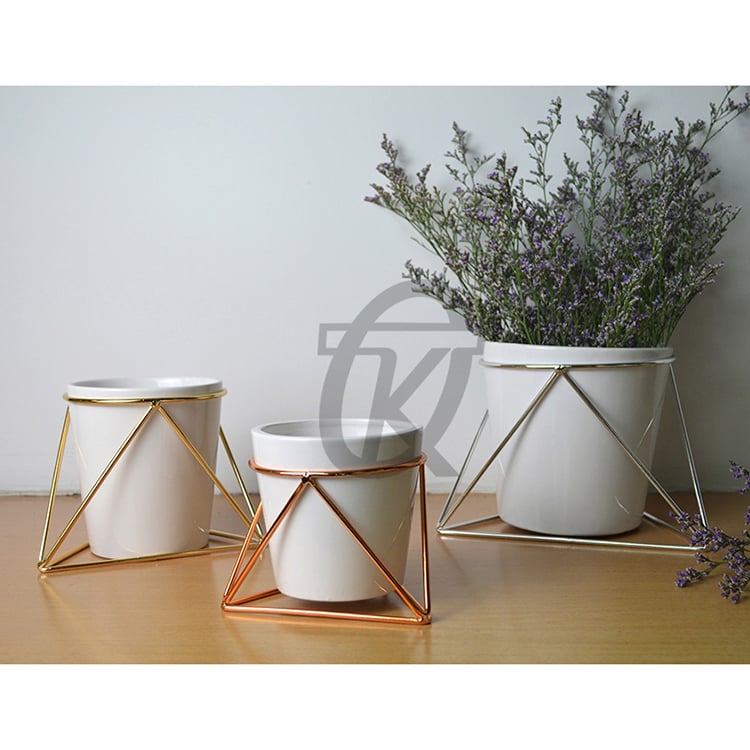 New Design White Round Ceramic Flower Pot With Cast Iron Holder